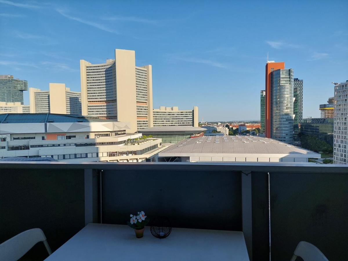 Tower Apartment With Private Terrace Next To Uno 维也纳 外观 照片