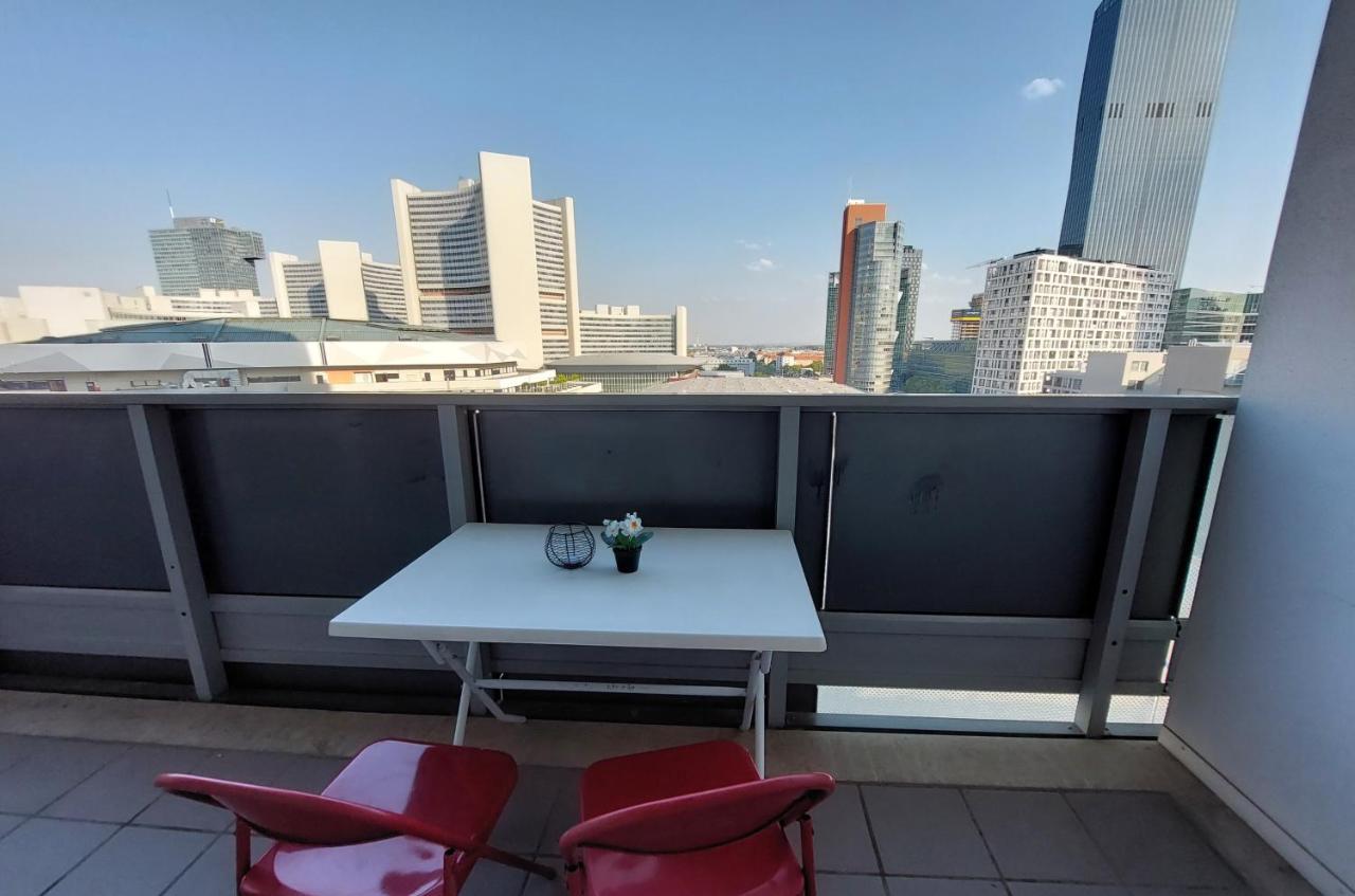 Tower Apartment With Private Terrace Next To Uno 维也纳 外观 照片
