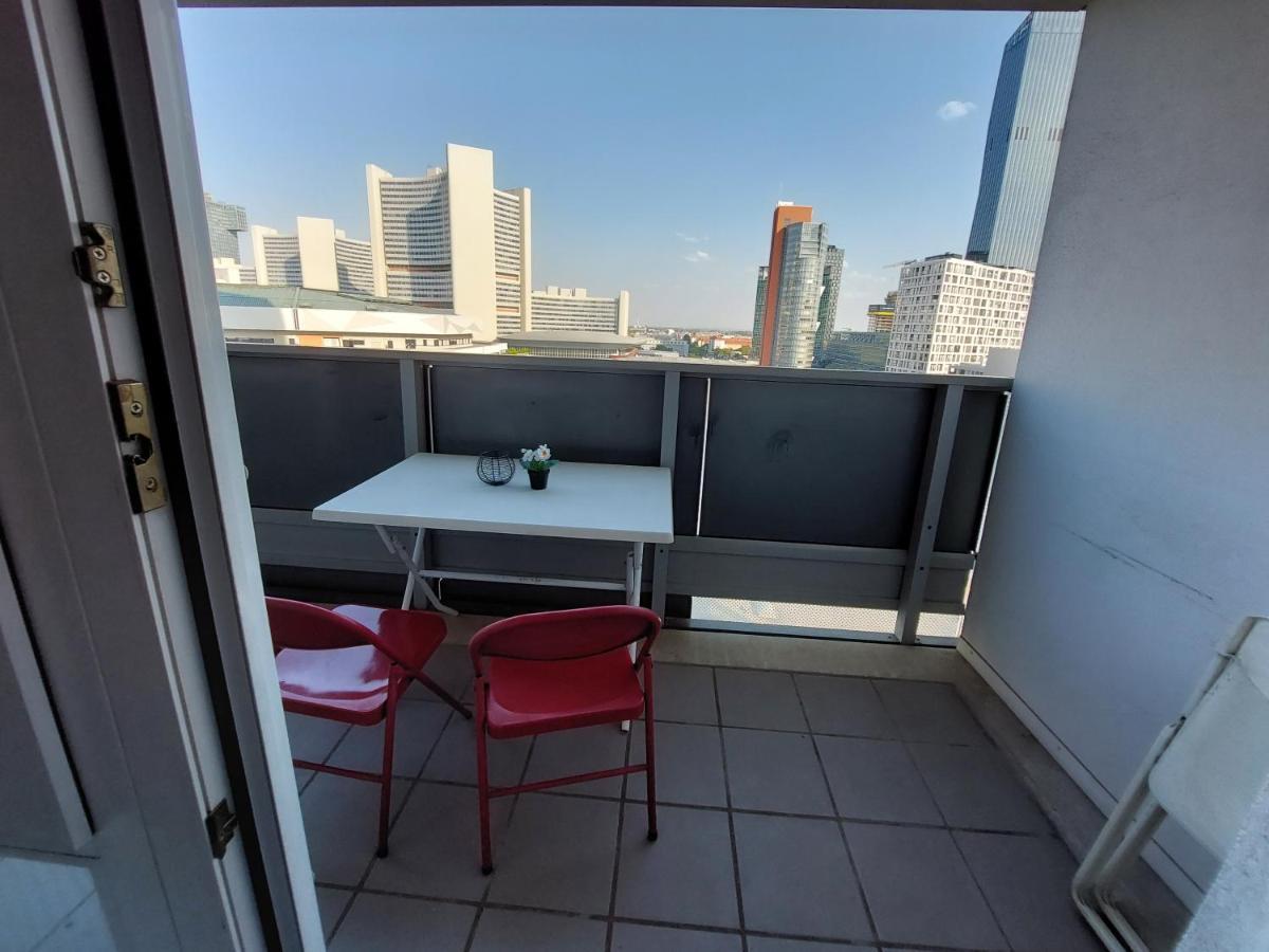 Tower Apartment With Private Terrace Next To Uno 维也纳 外观 照片
